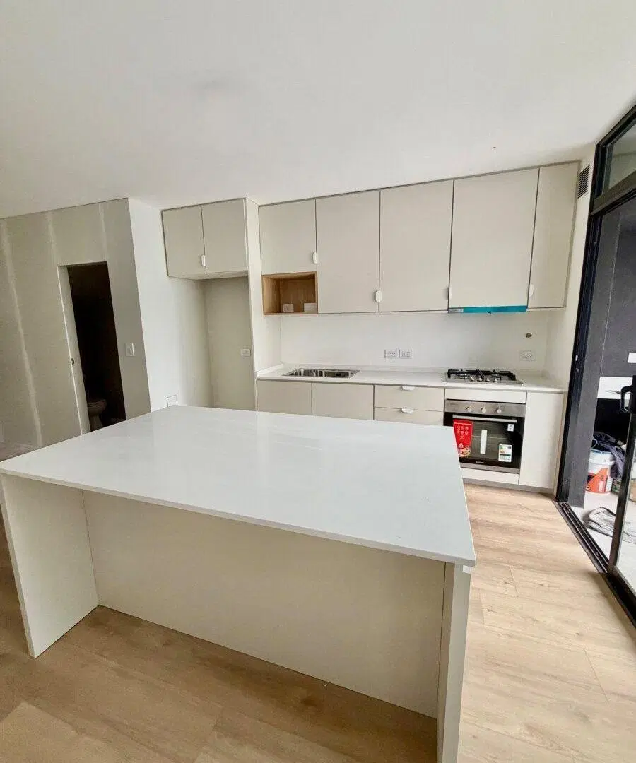 VENTA DE DÚPLEX 4 AMBIENTES A ESTRENAR- PATIO- COCHERA-OLIVOS, VICENTE LÓPEZ 5