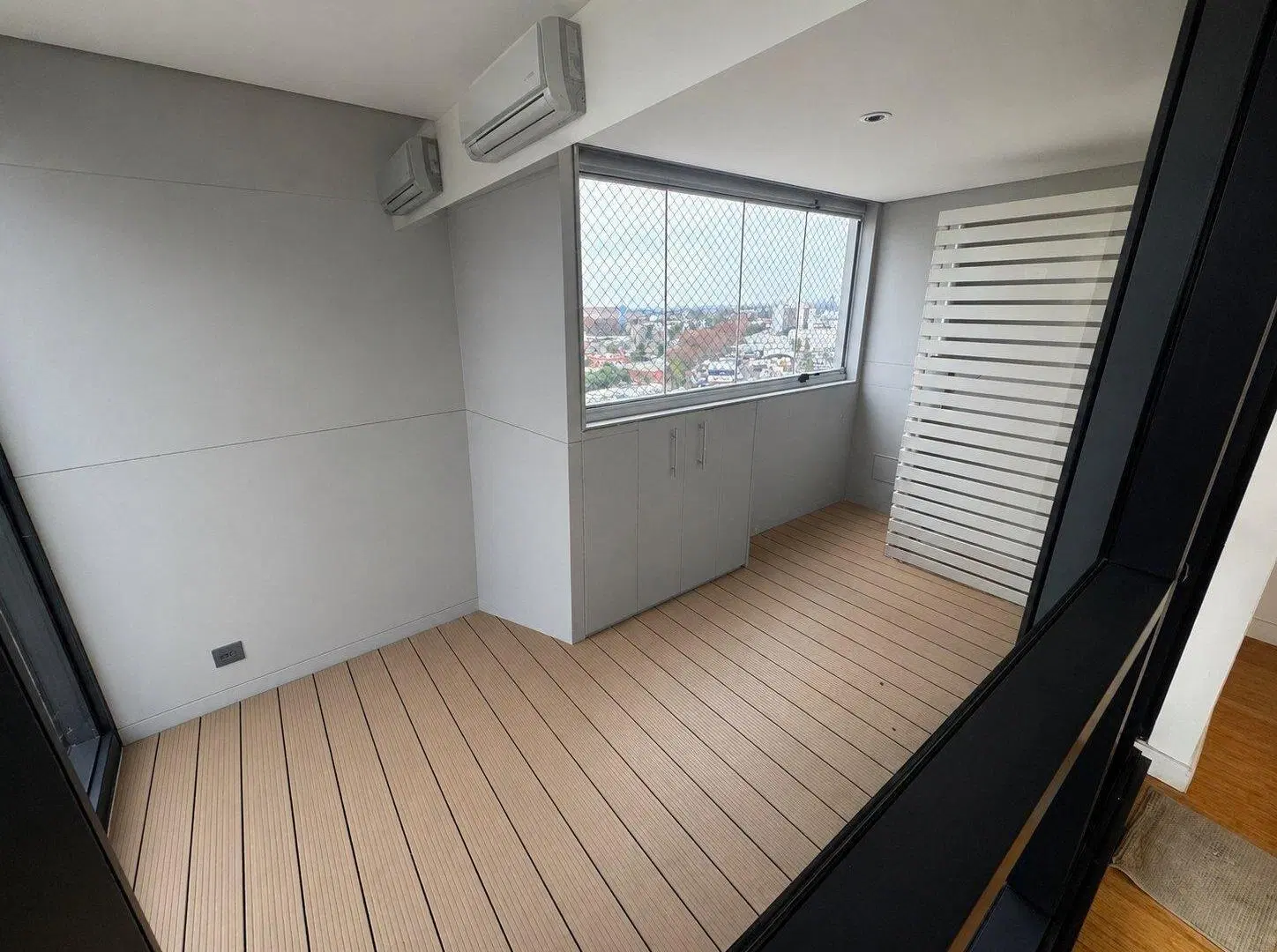 Exclusivo 3 ambientes semi amoblado en Puerto Madero con  cochera y baulera en complejo ArtMaria 3