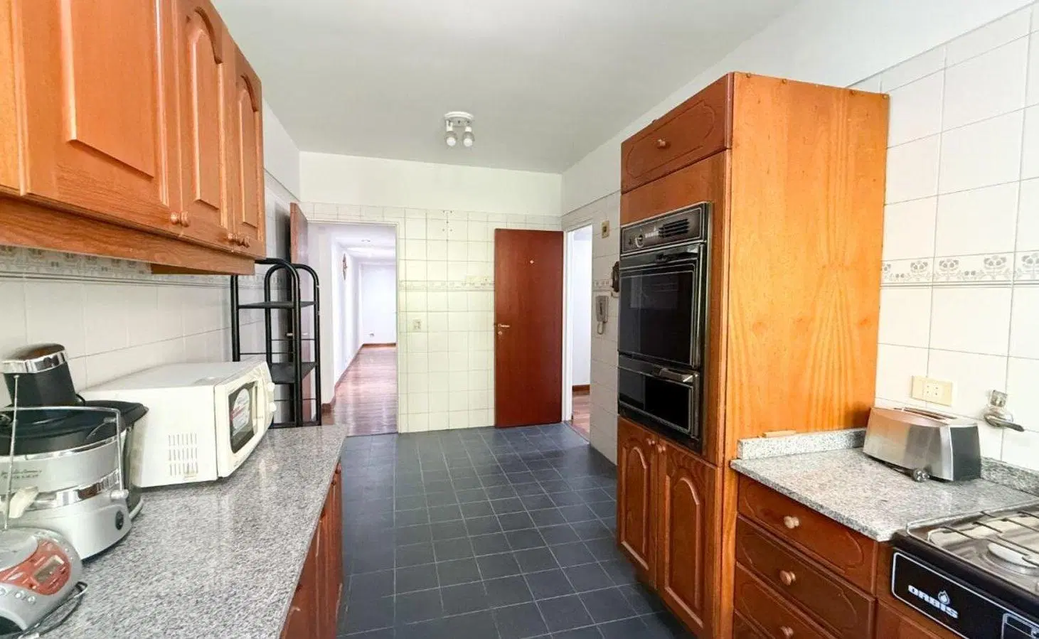 Departamento Piso - 4 Ambientes más dependencia - 2 cocheras - Venta - Caballito 5