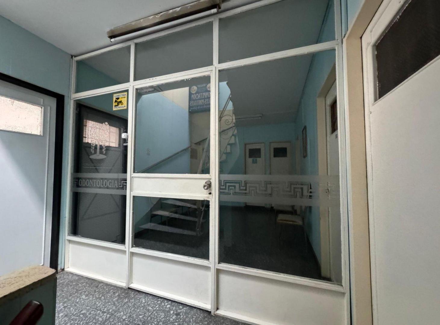 Foto de VENTA OFICINAS EN LANUS ESTE – Oportunidad, imagen 2