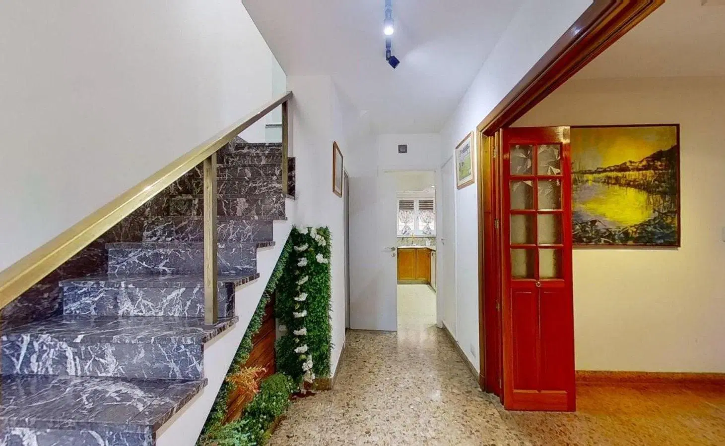 Venta casa 5 ambientes Hurlingham centro Parque Johnston 4