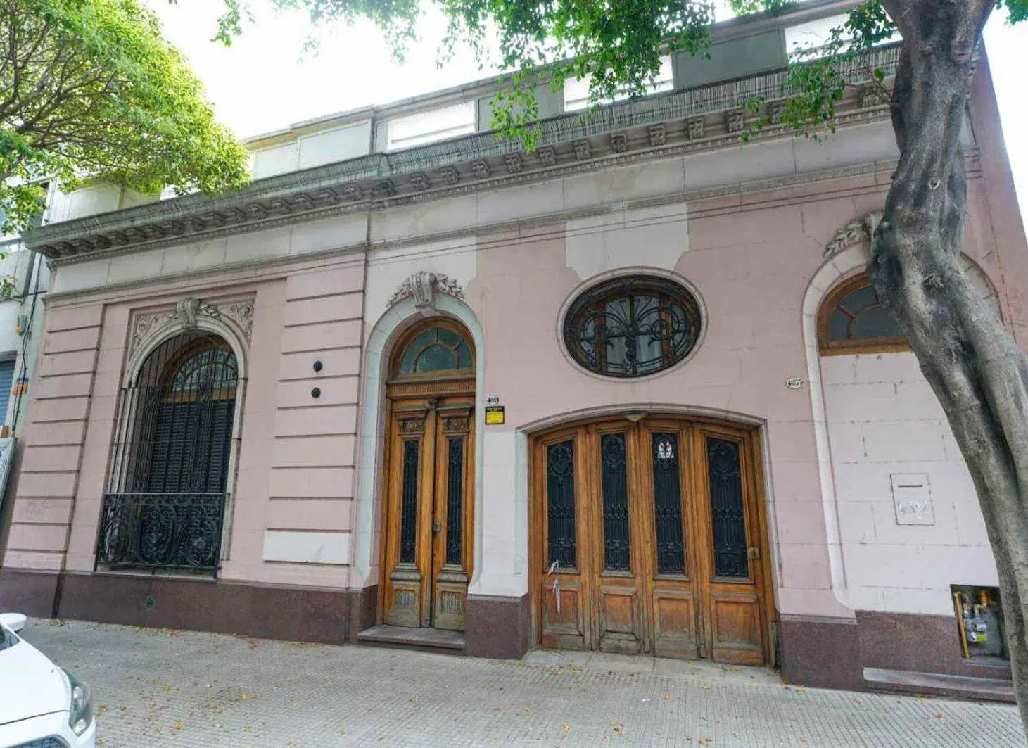 CASA EN VENTA 3 AMB ALMAGRO CON JARDIN Y COCHERA 2