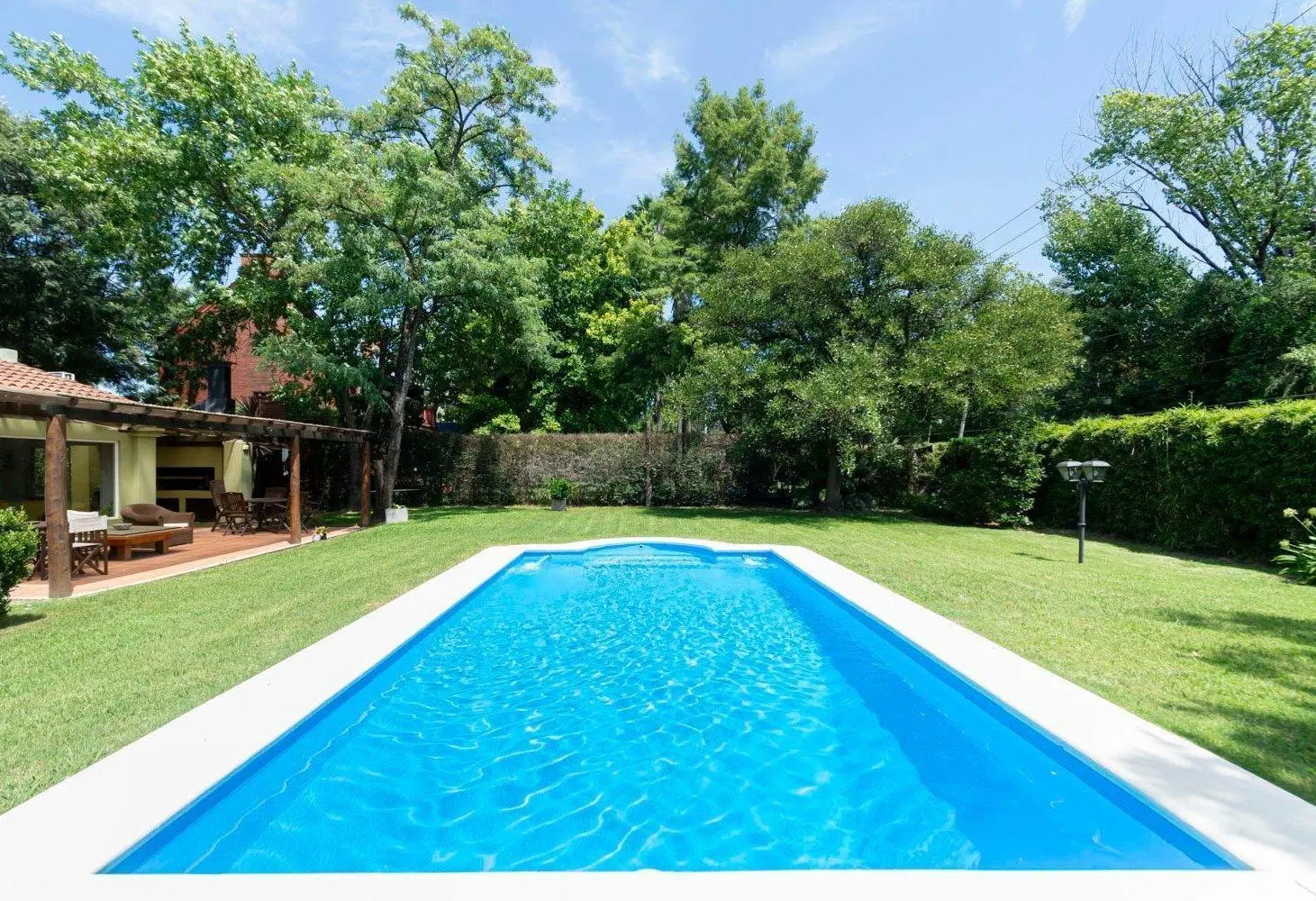 Venta Casa Barrio el Portillo Piscina Chimenea 2