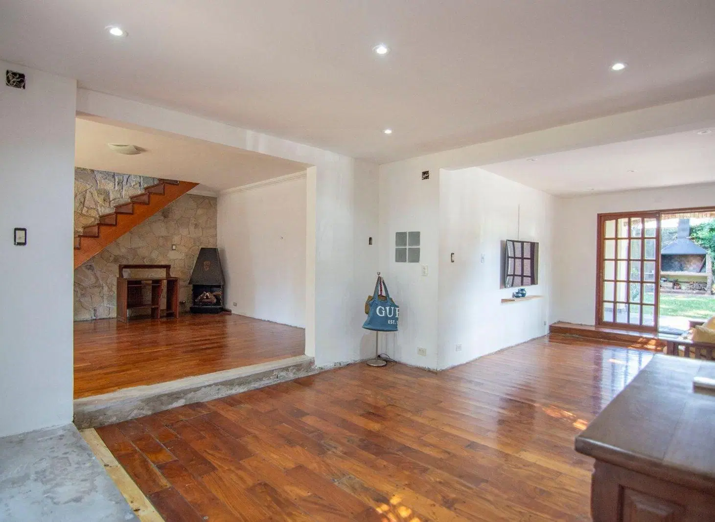 Casa 5 amb c/jardín, cochera, dep. en Don Torcuato 2