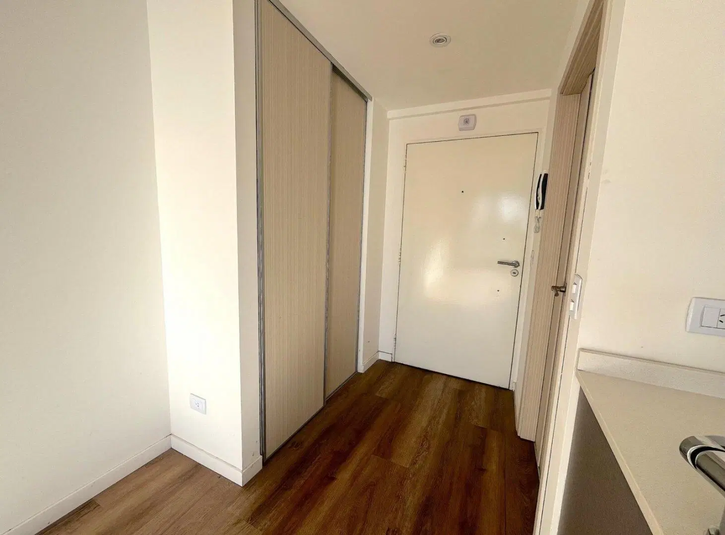 Venta Monoambiente en Flores con balcón 2
