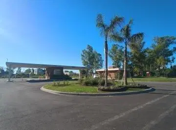 Venta Lote Central en Barrio Santa Sofía con Amenities 4