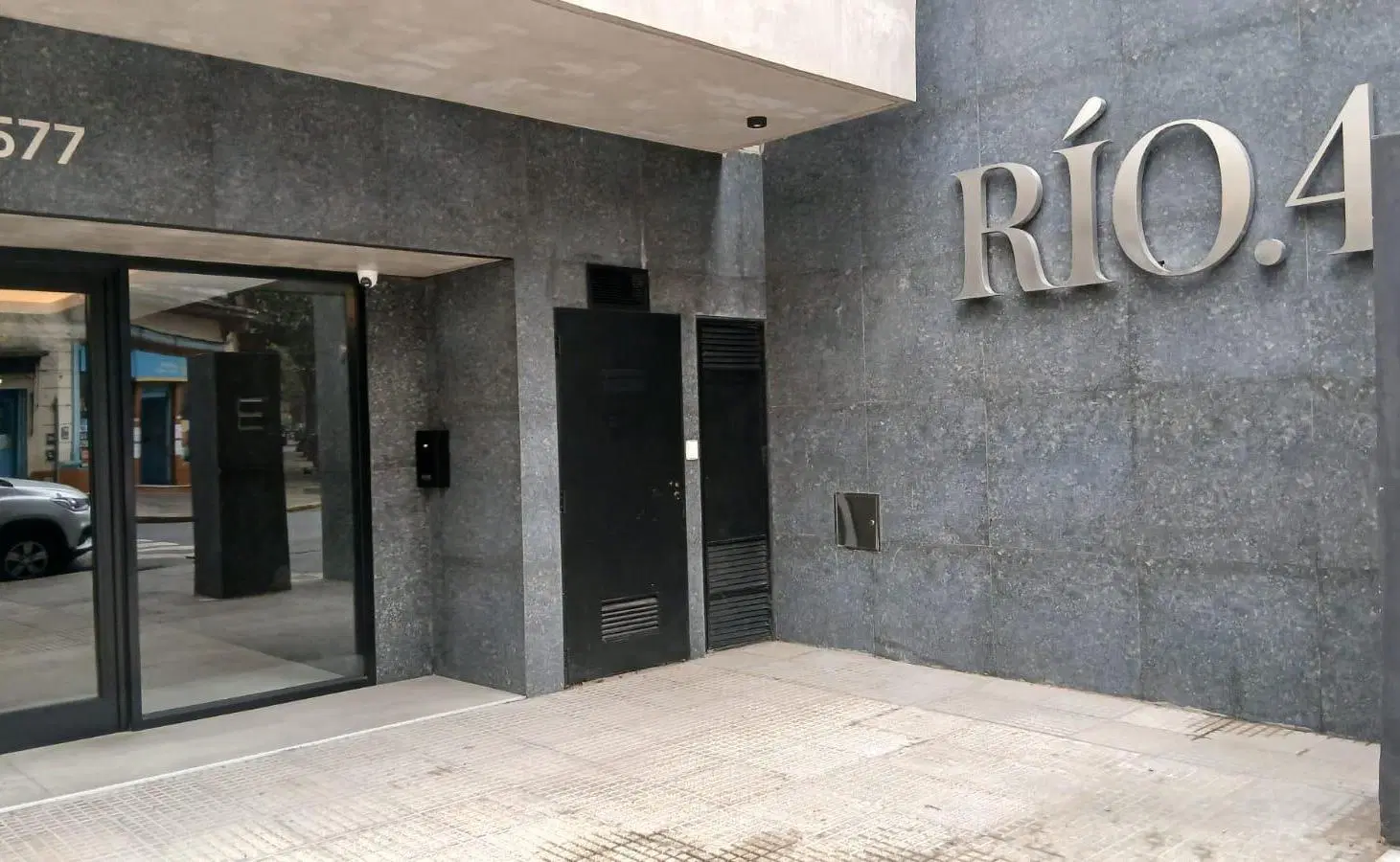 VENTA LOCAL EN CABALLITO CON RENTA. 5