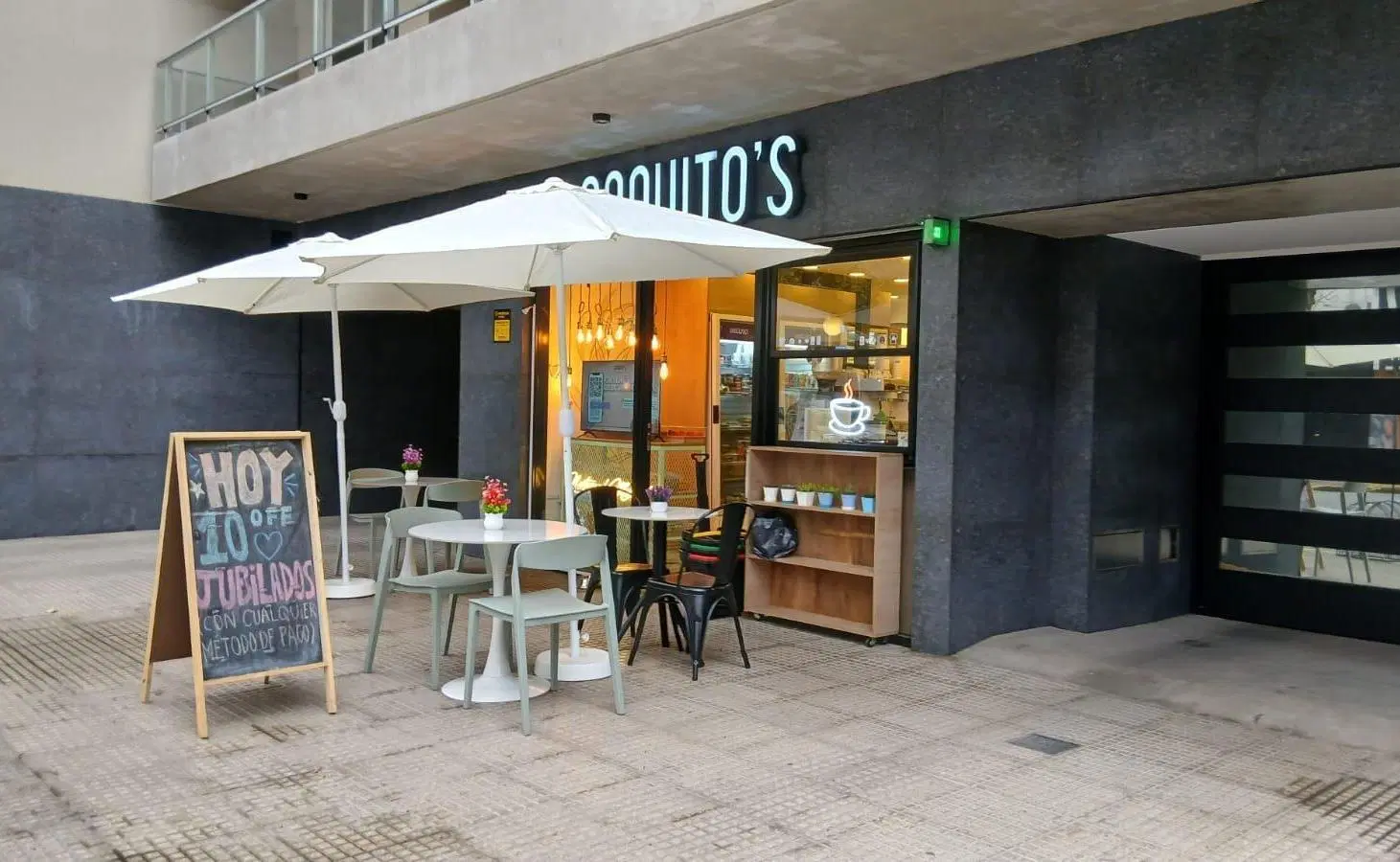 VENTA LOCAL EN CABALLITO CON RENTA. 2