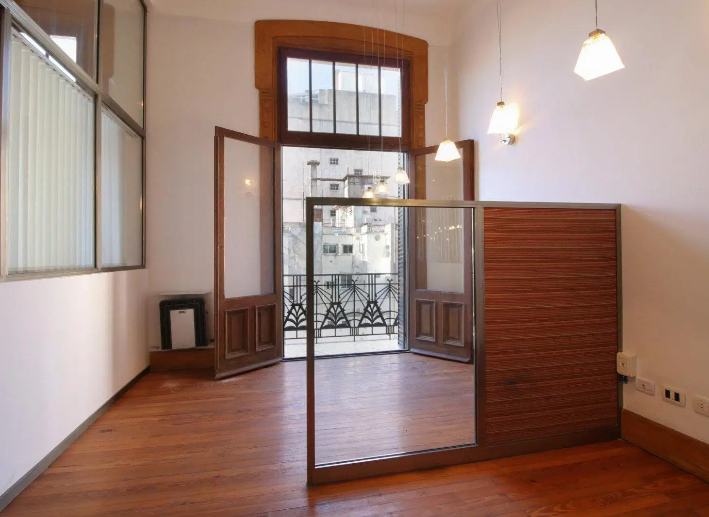 Venta Semipiso 6 Ambientes Al Frente En Balvanera | Apto Credito y Apto Profesional 4