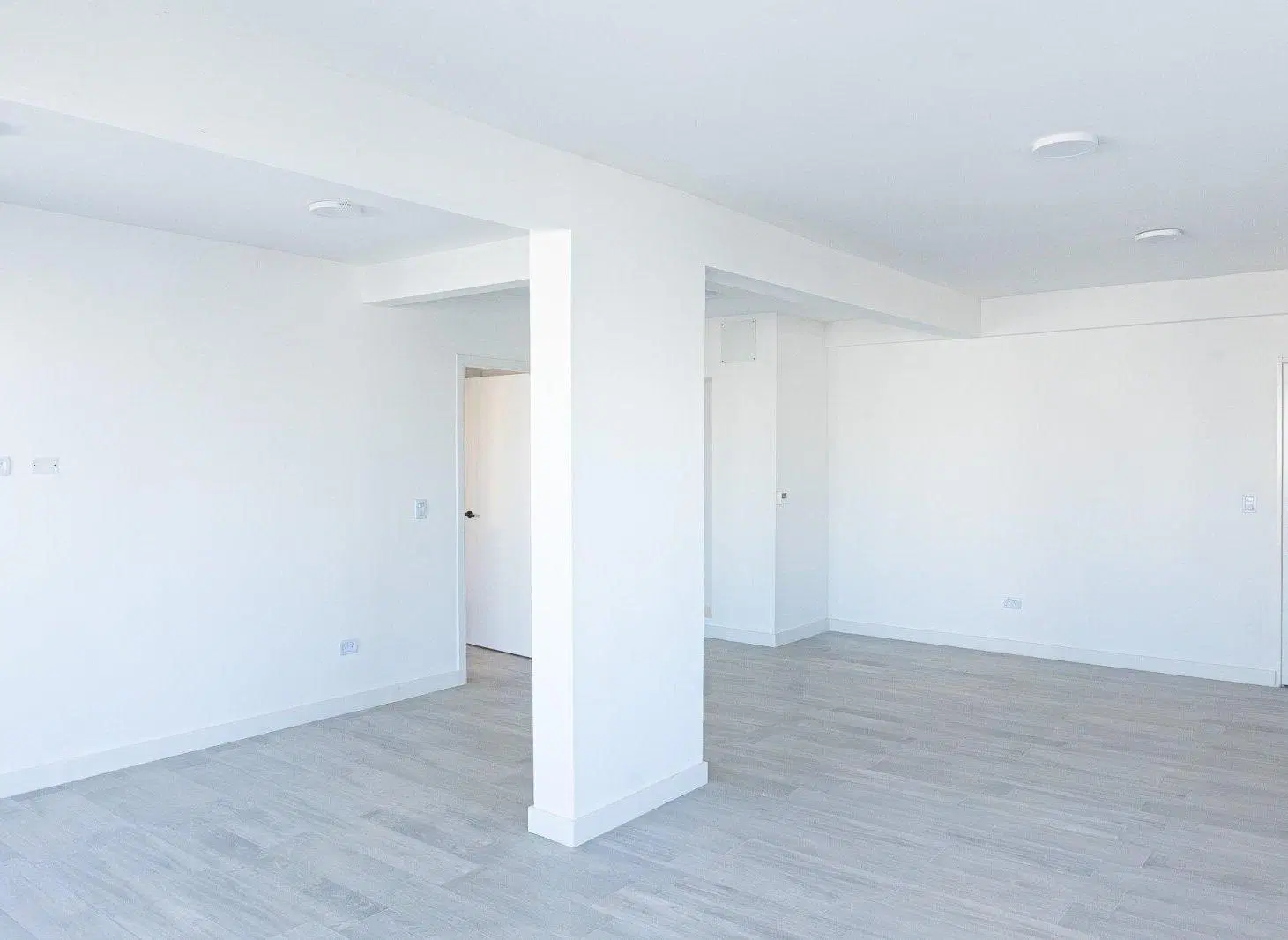 Venta dpto. 4 amb. C/ vista abierta y 2 cocheras 4