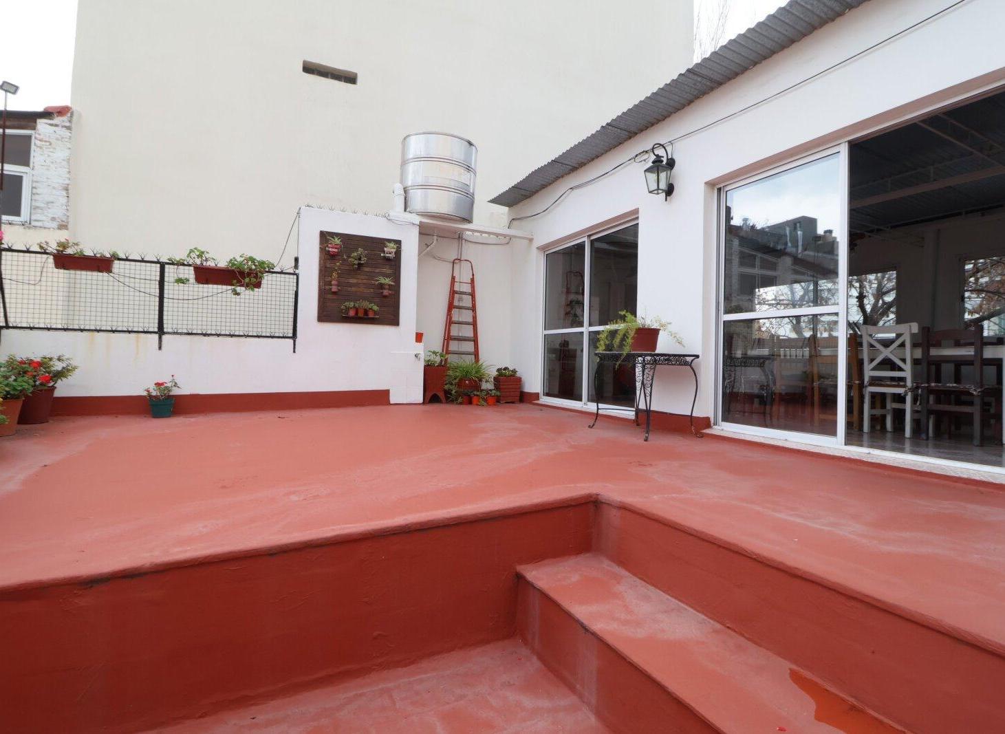 VENTA PH 3 AMB CON TERRAZA QUINCHO Y PARRILLA