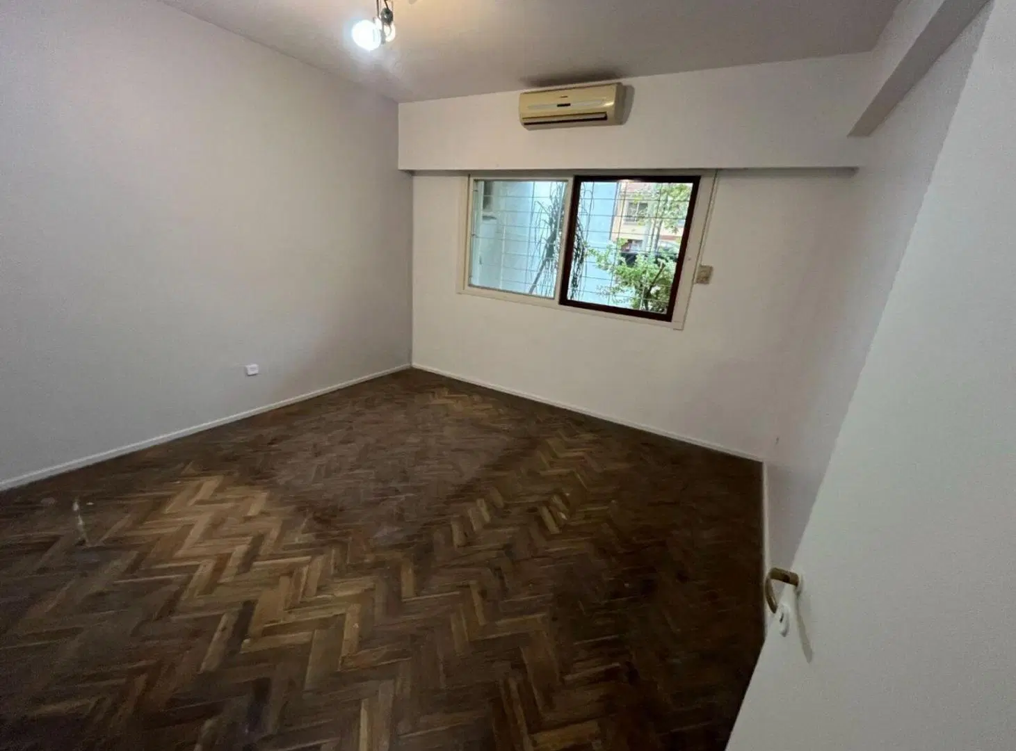 Venta casa en Parque Cisneros PERMUTA FINANCIA 2