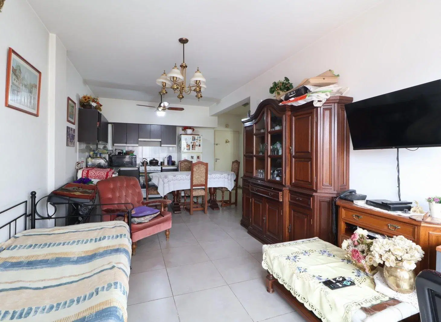 Venta Departamento 3 Ambientes Con Balcón en Monte Castro 8