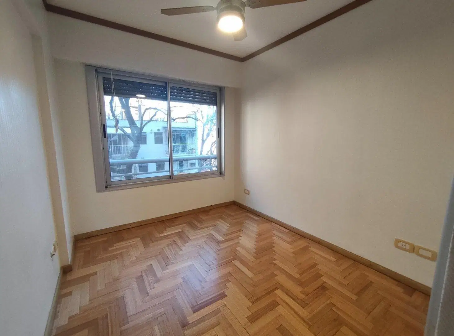 Alquiler Departamento de 3 Ambientes con Balcón en Palermo - La Rural 5