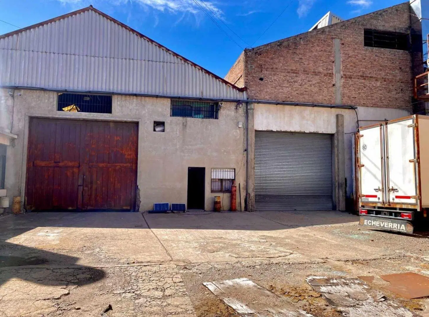 VENTA DEPOSITO INDUSTRIAL LANUS ZONA SUR 3000 M2 ex FABRICA METALURGICA 2