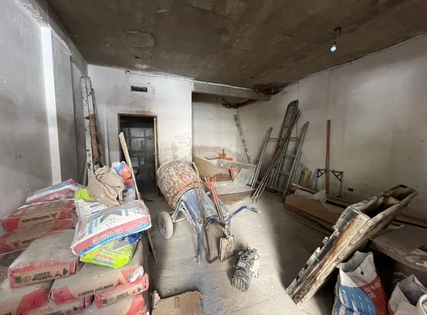 Venta Local Comercial en Almagro a Estrenar 3