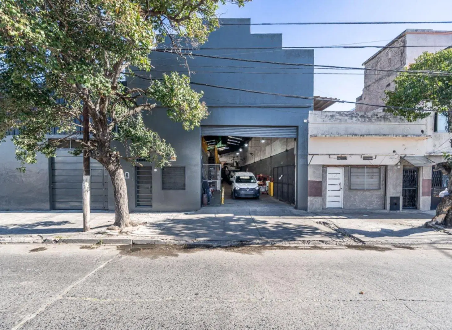 GALPON VENTA 2070 METROS CON RENTA EN DOLARES 2