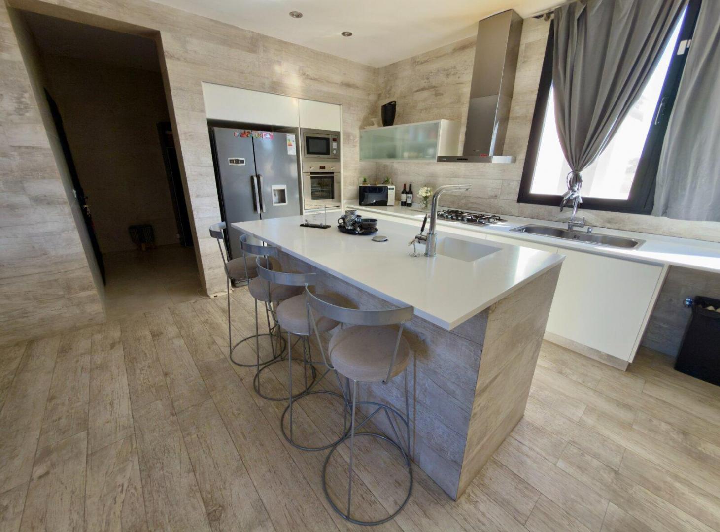 Foto de VENTA CASA DE CATEGORÍA CON FONDO AL GOLF EN HARAS DE SANTA MARÍA, imagen 2