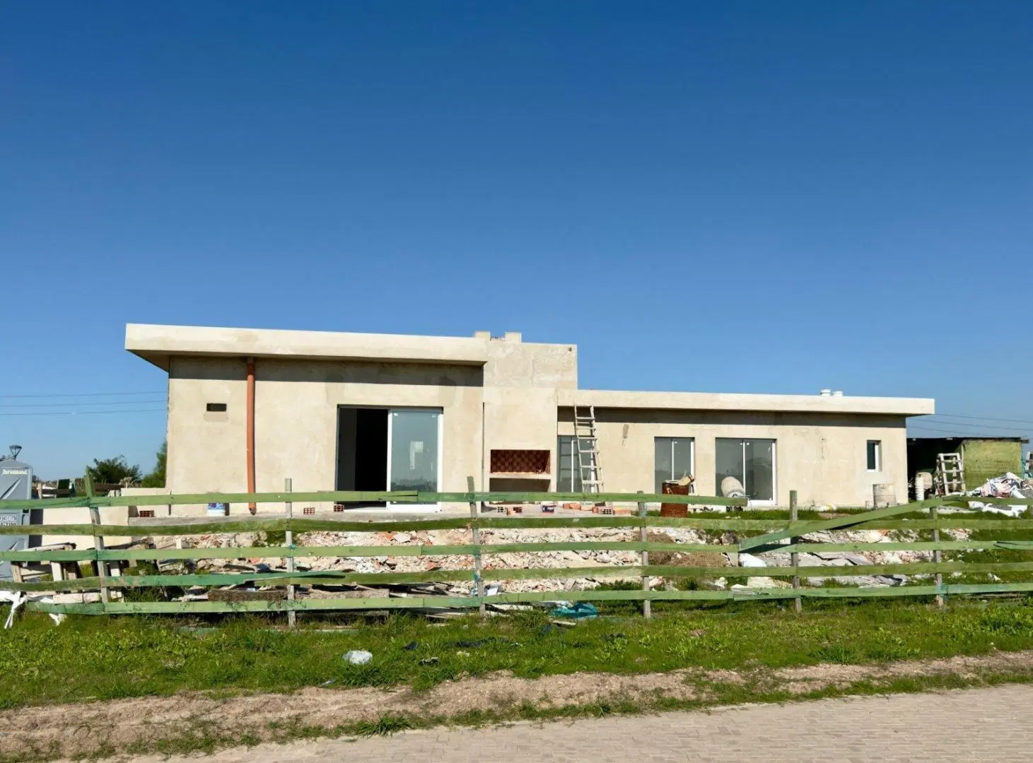 CASA A LA LAGUNA EN SANTA CLARA AL SUR | DISEÑO + VISTA ABIERTA 3