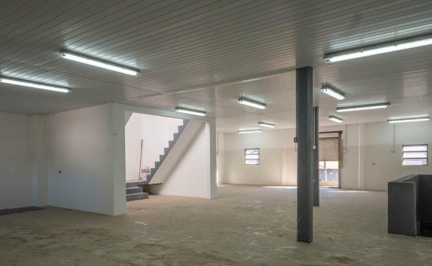 Venta GALPÓN DEPÓSITO CON VIVIENDA - LOMAS DEL MIRADOR