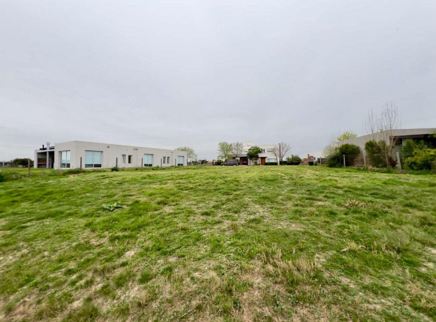 LOTE A LA LAGUNA EN VENTA | SAN SEBASTIAN AREA 9 | ESCRITURADO