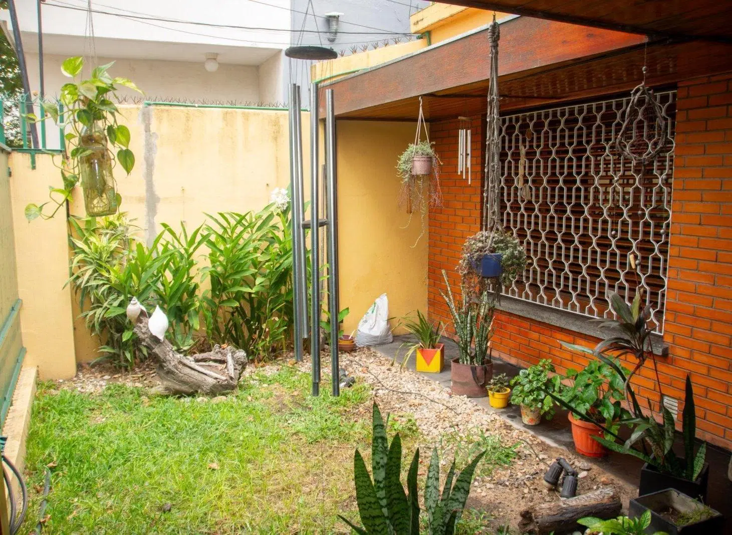 VENTA CASA 3 AMB. C/COCHERA - LOTE PROPIO 181m2  - J.L. SUÁREZ 3