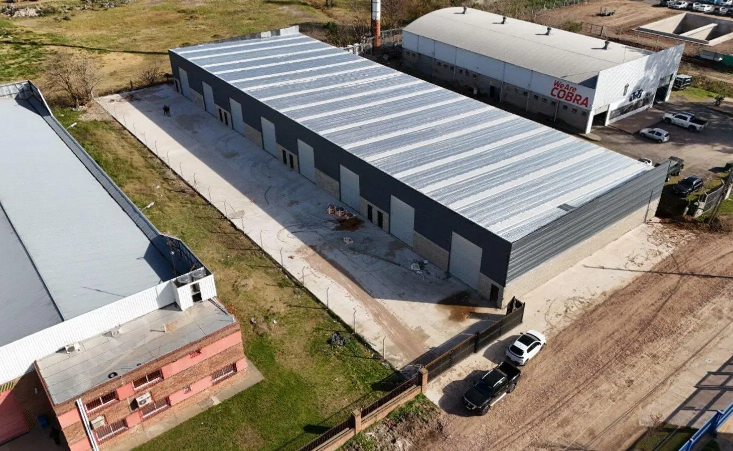 VENTA GALPON CON RENTA 1825 M2 CUBIERTOS PILAR 2