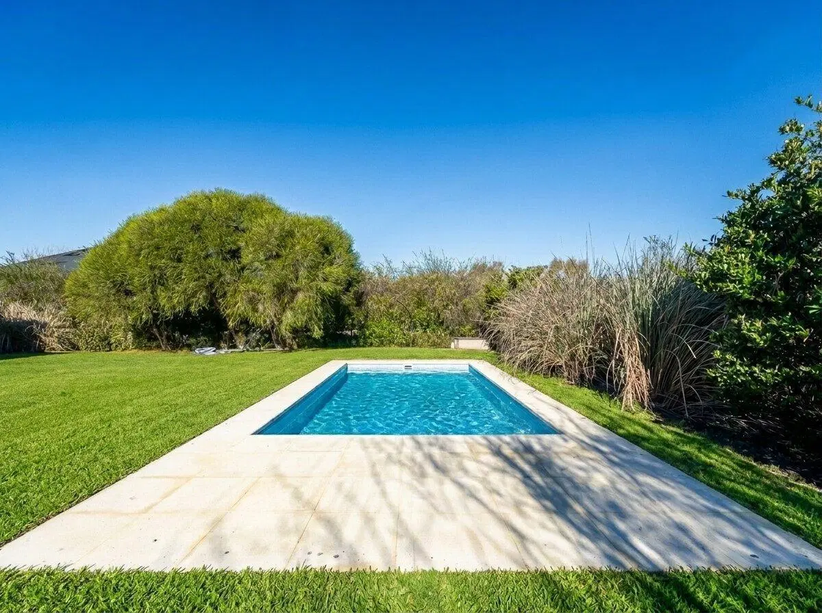 VENTA CASA 4 AMB CON DEPENDENCIA | BARRIO PRIVADO LA RESERVA | PILAR | JARDÍN Y PISCINA 3