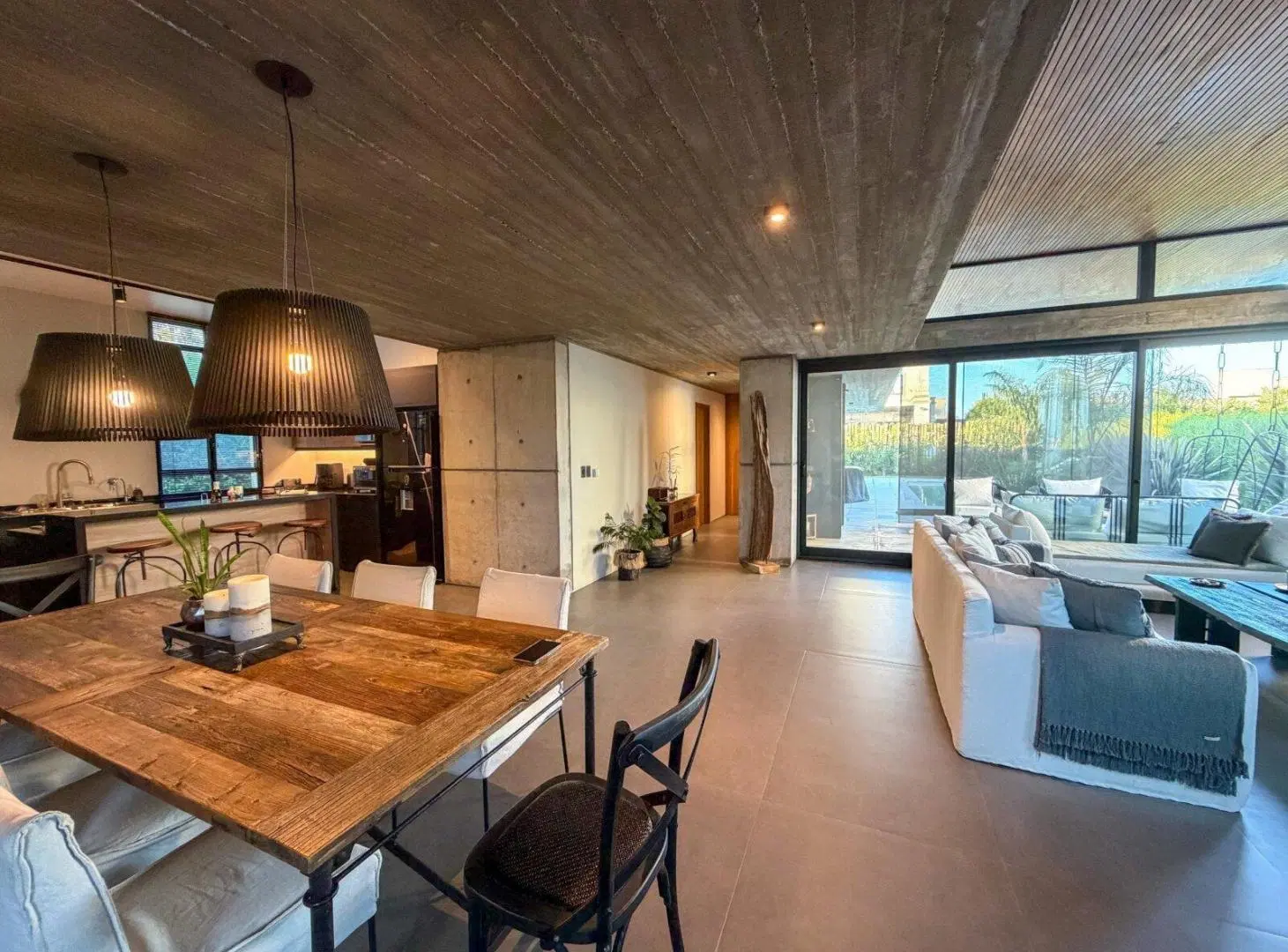 Venta casa 3 amb. mas escritorio, en una planta en Alvear de Benavidez 2