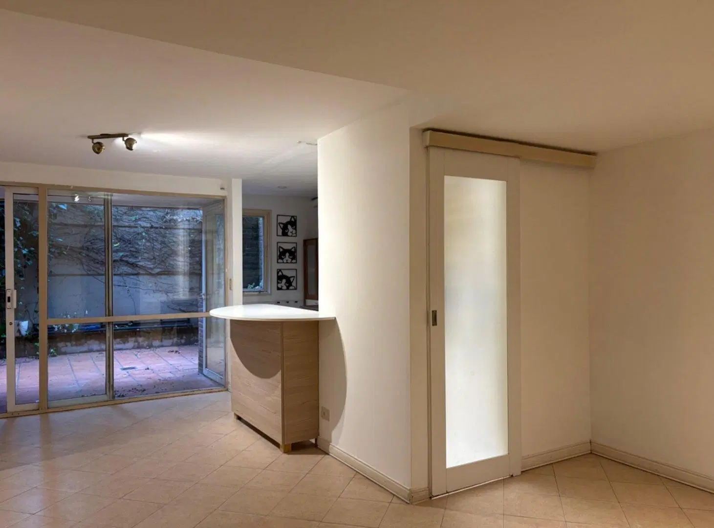 Venta | 3 Ambientes sobre Av. Libertador en Acassuso | Patio, Parrilla, Cochera y Baulera 4