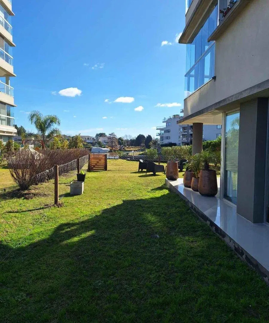 VENTA MARINAS DEL CANAL. NORDELTA. PB. 2
