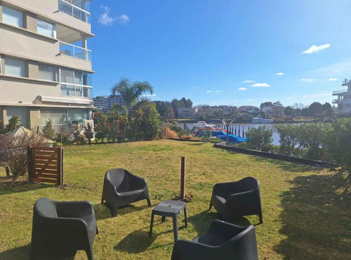VENTA MARINAS DEL CANAL. NORDELTA. PB. 5