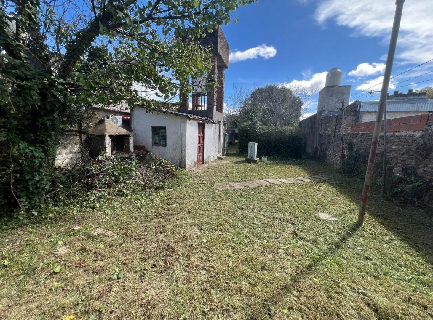 VENTA TERRENO LONGCHAMPS 1