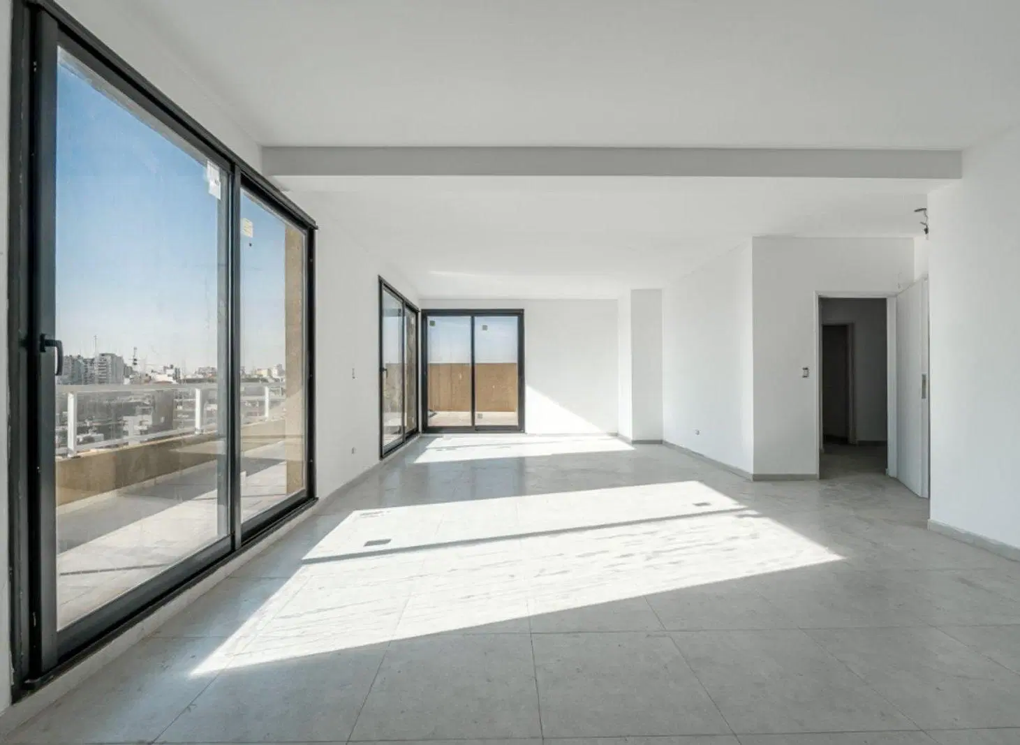 Venta departamento, con cochera a estrenar. 4