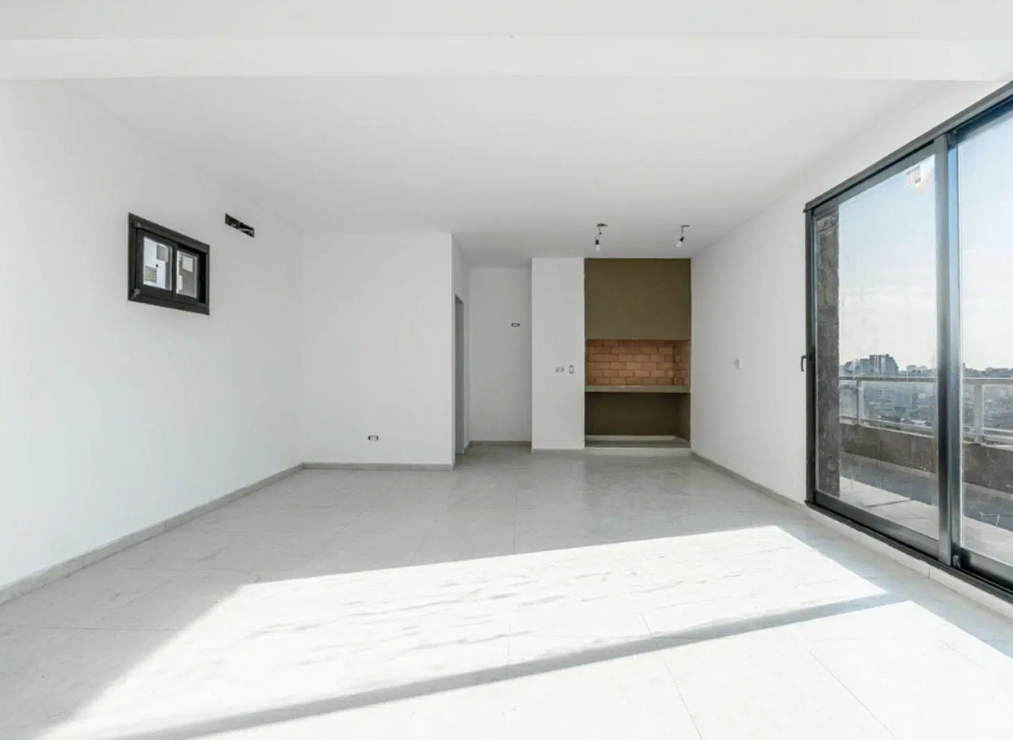 Venta departamento, con cochera a estrenar. 3