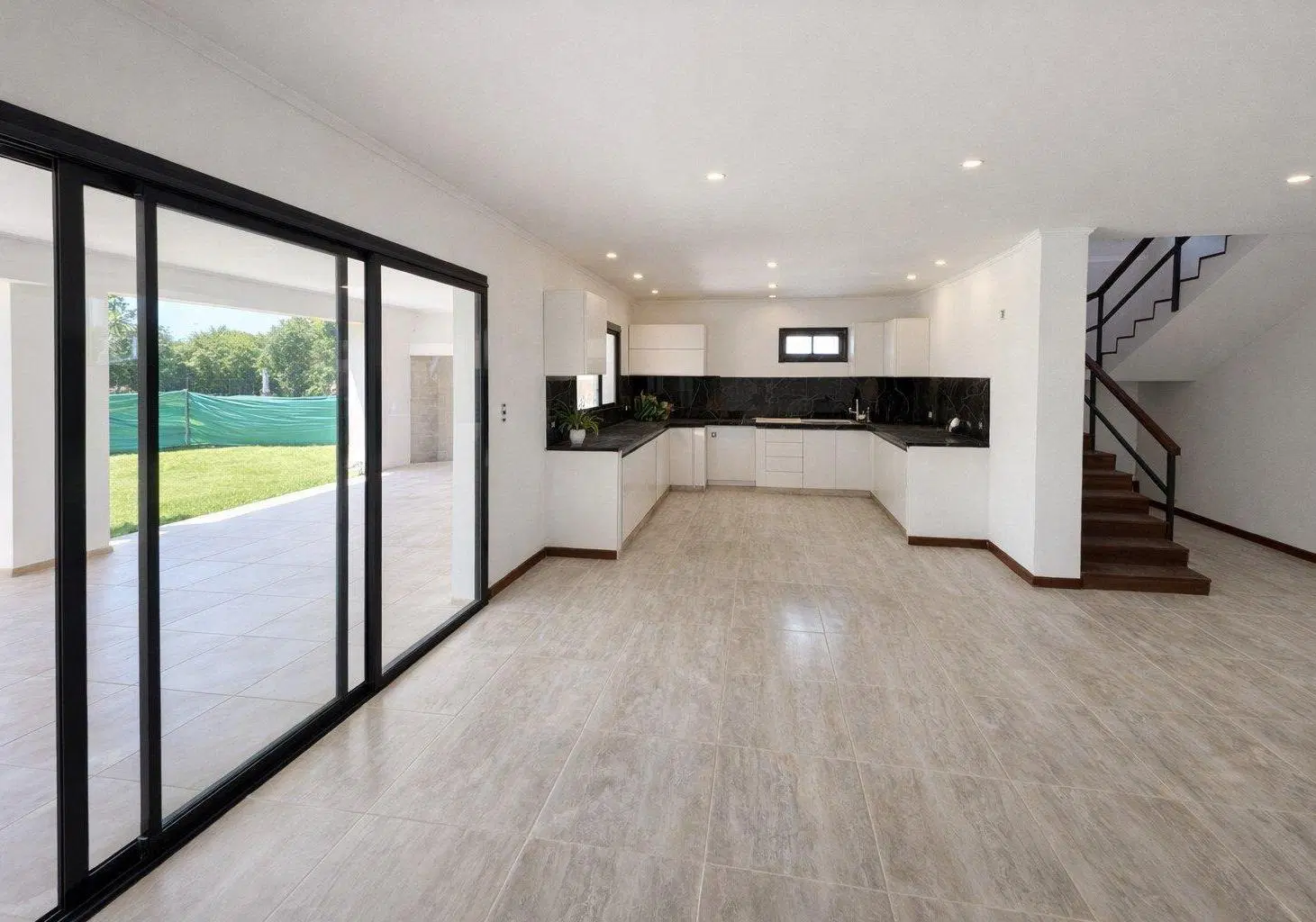HERMOSA CASA A ESTRENAR EN EL CLUB DE CAMPO "LAS PRADERAS" DE LUJAN 3