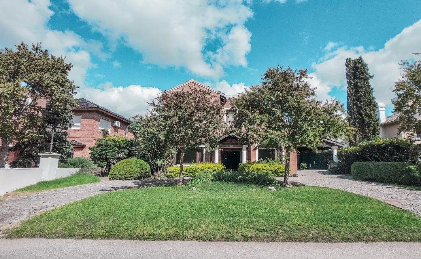 VENTA CASA 6 AMBIENTES - CLUB DE CAMPO PUEYRREDON 3