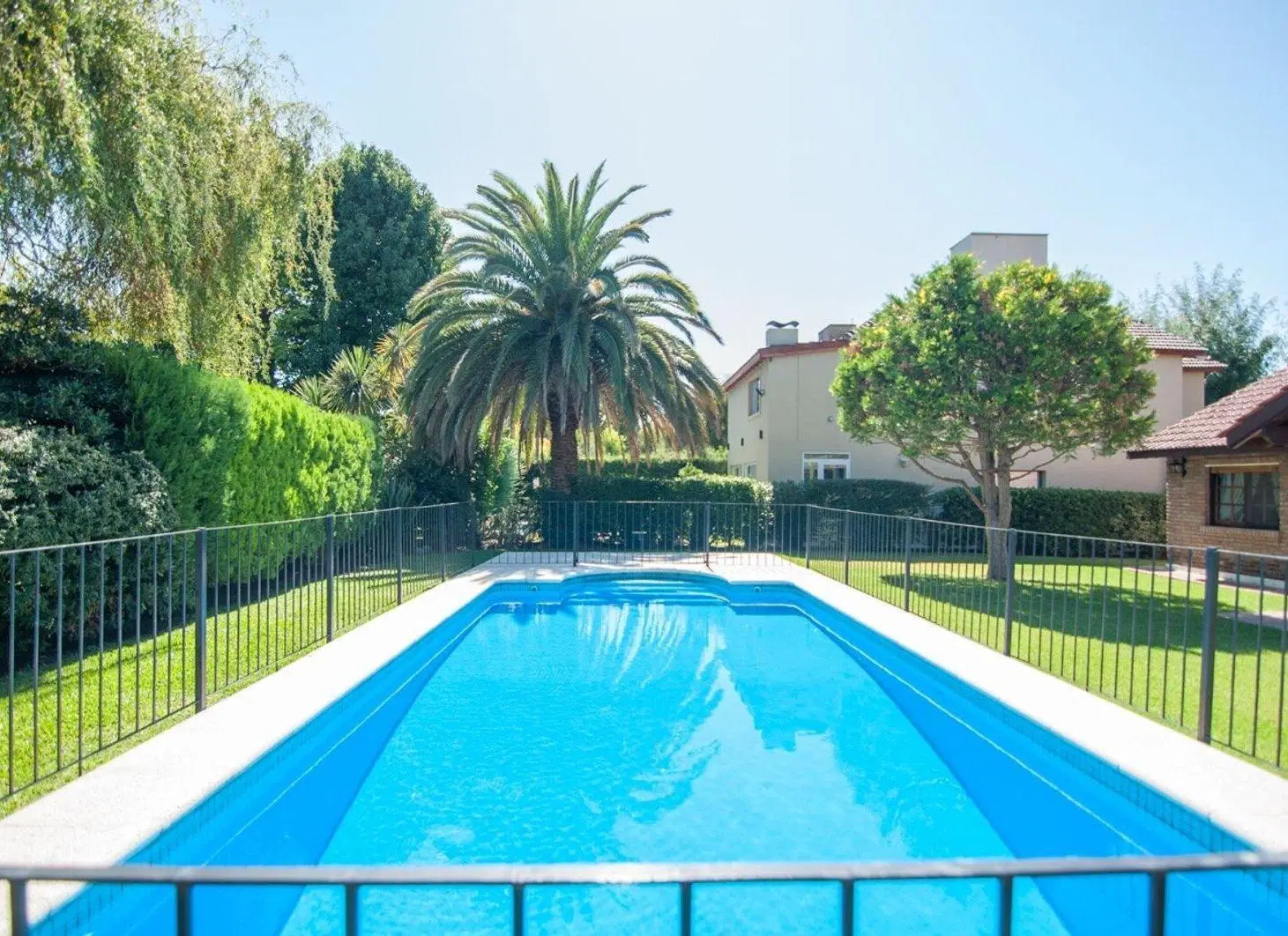 VENTA casa 4 amb c pileta y doble lote BANCO PROV 4