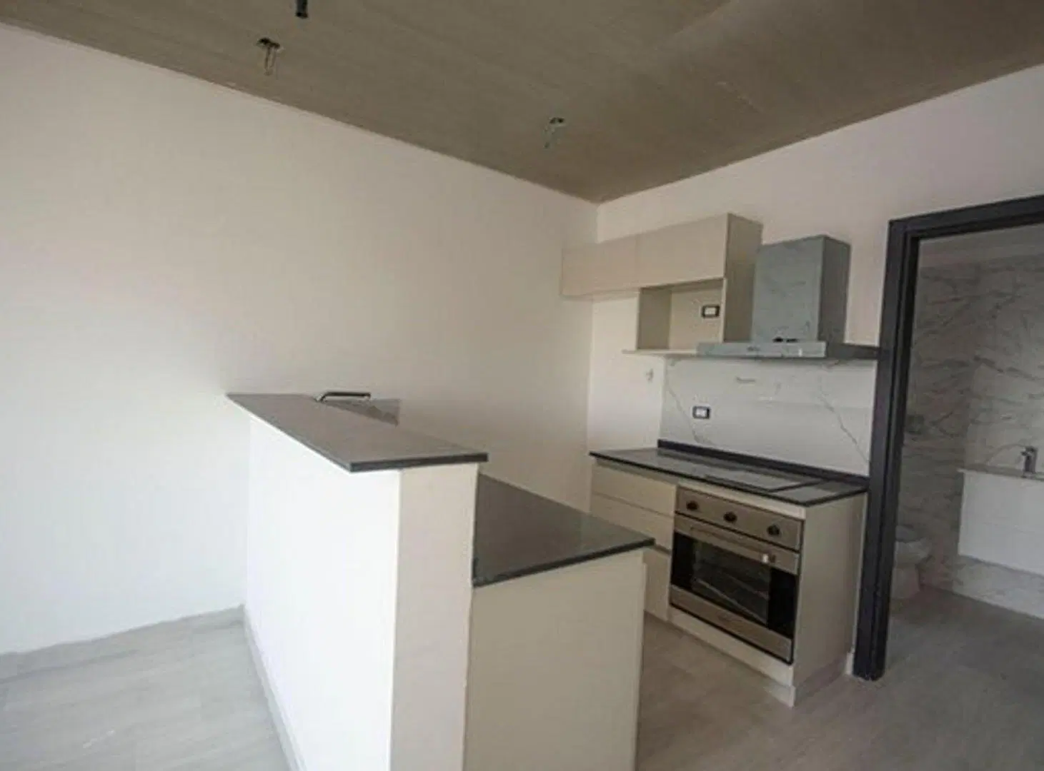 VENTA Monoambiente piso alto vista abierta 5
