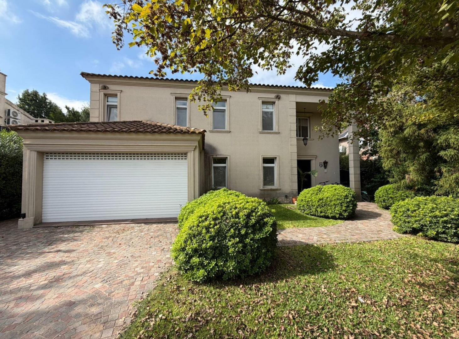 VENTA CASA - CLUB DE CAMPO PUEYRREDON PILAR