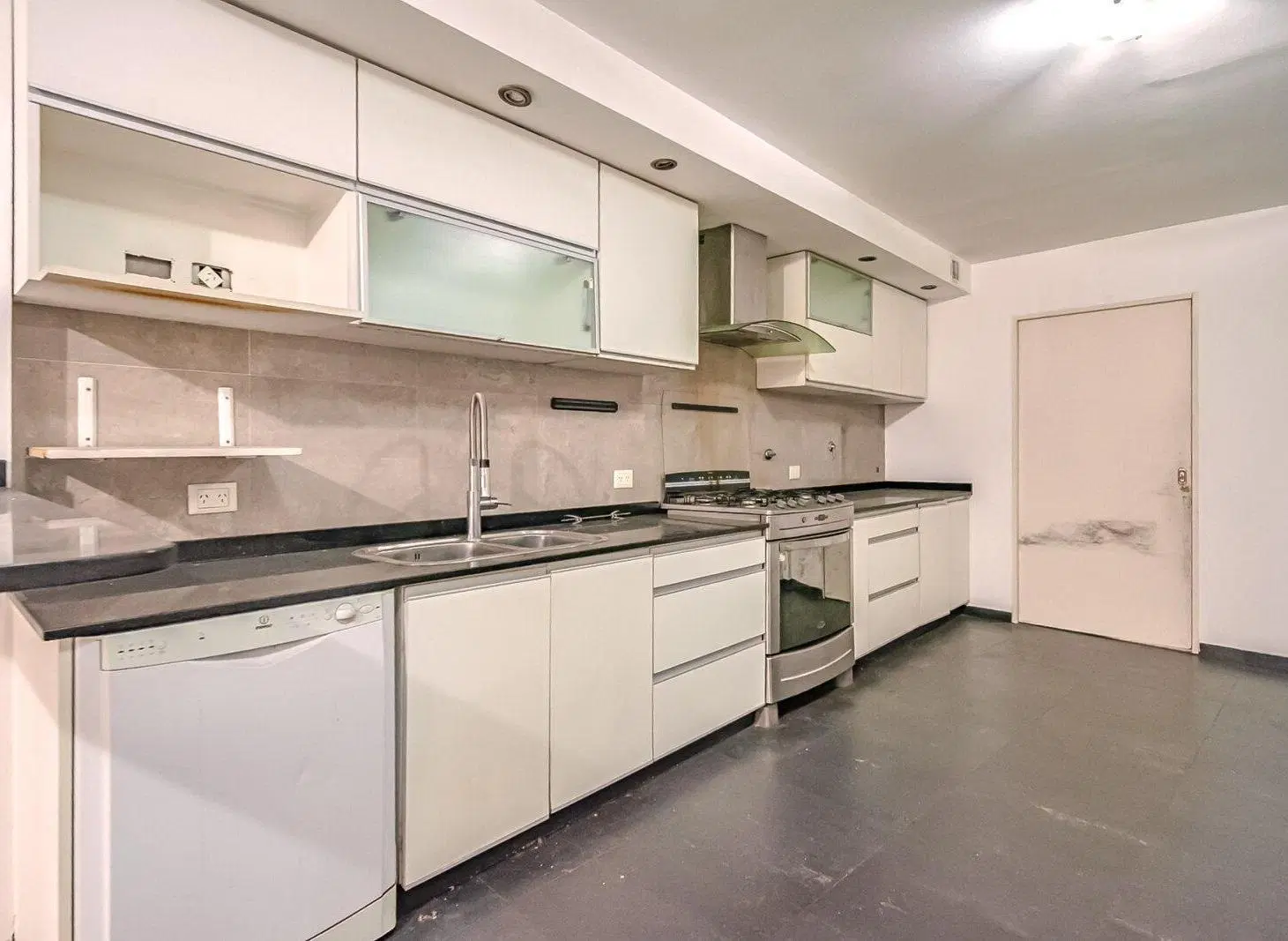 VENTA DEPTO 4 AMBIENTES CON LAVADERO EN PALERMO 2