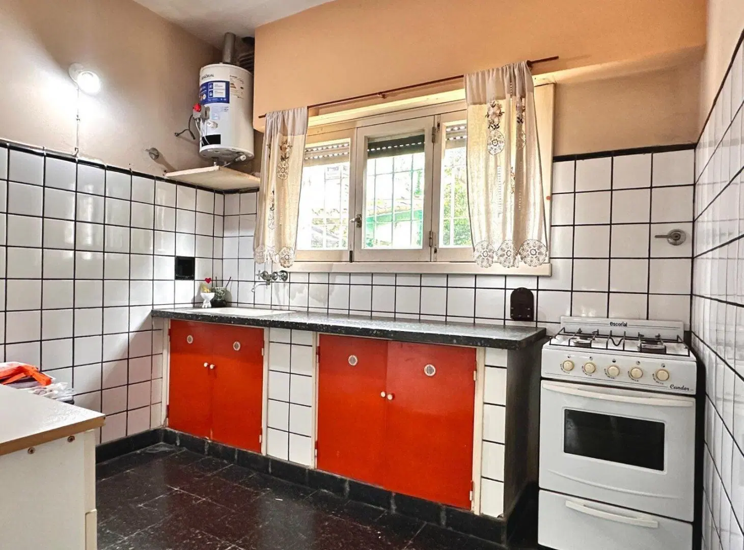 Casa 3 amb en San Bernardo con parque Ubicación estratégica y gran potencial 5