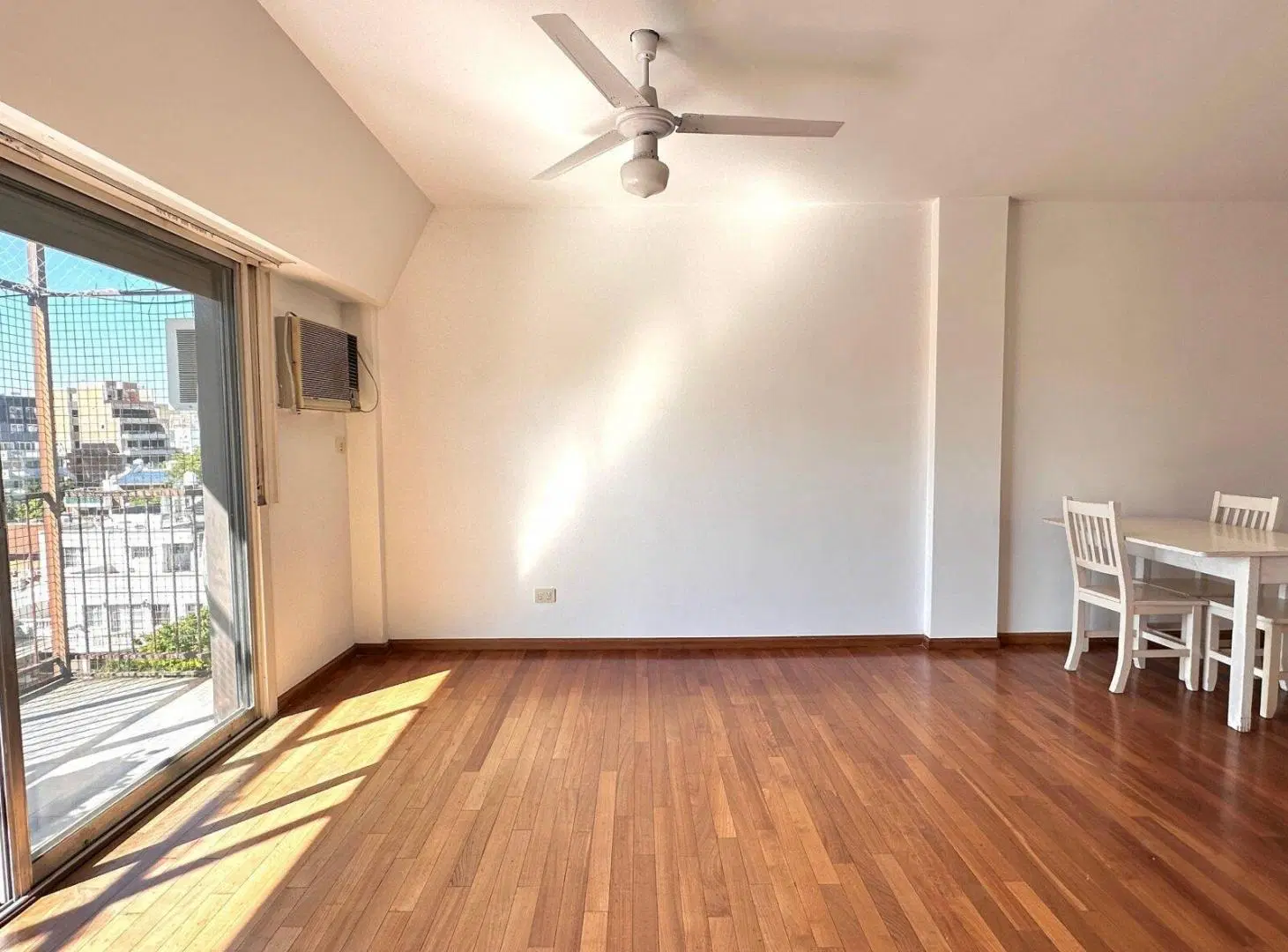 Venta semipiso en Colegiales 3 ambientes con balcón 5