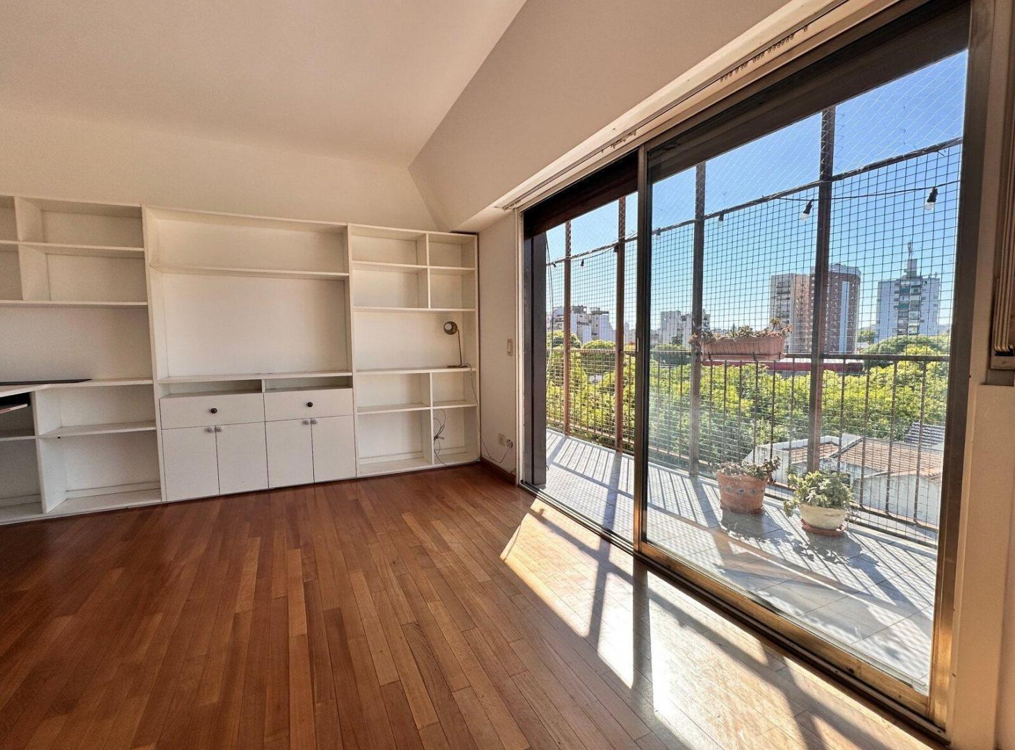 Venta semipiso en Colegiales 3 ambientes con balcón