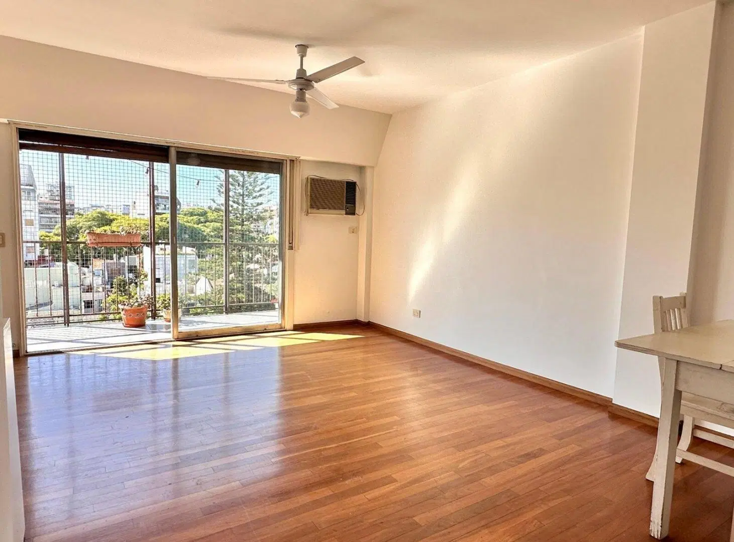 Venta semipiso en Colegiales 3 ambientes con balcón 2