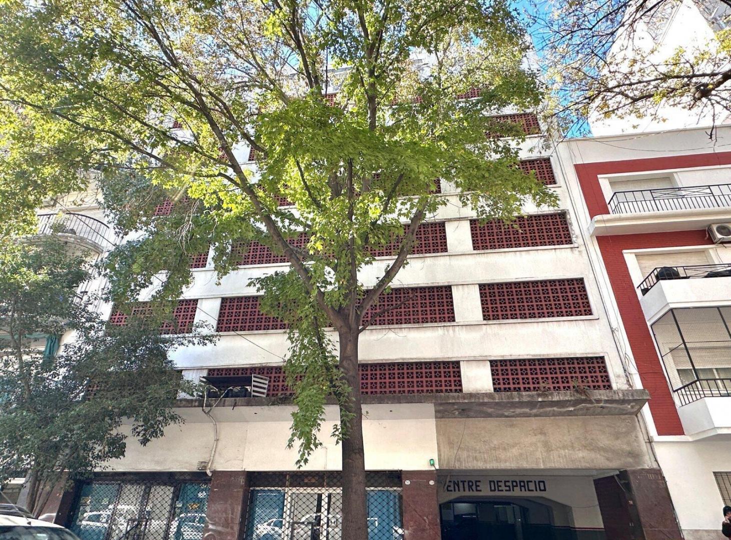 COCHERA EN VENTA EN CABALLITO EXCELENTE UBICACIÓN