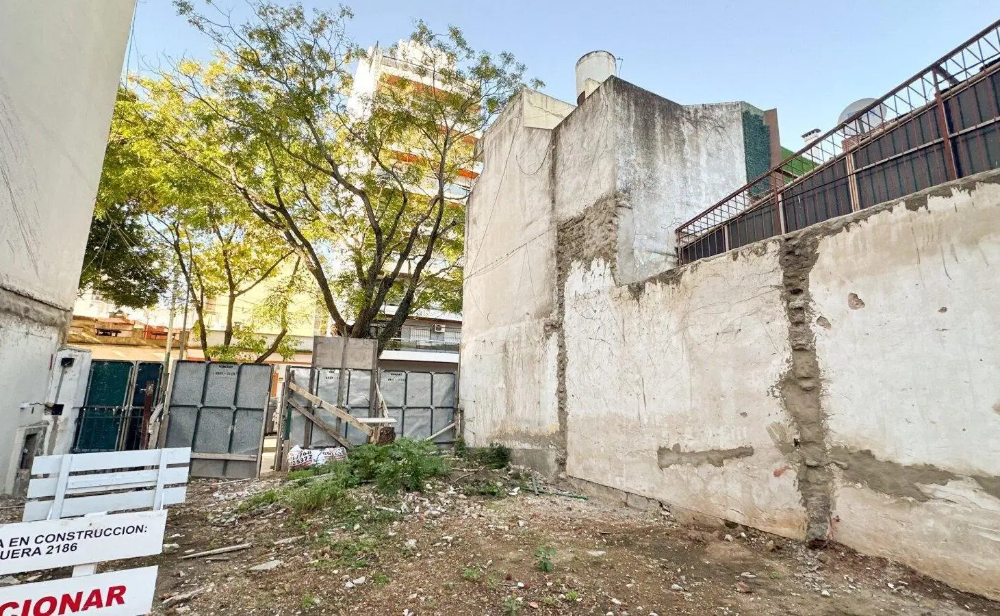 VENTA Lote con plano aprobados y demolido - 1000 m2 vendibles en Villa del Parque 4