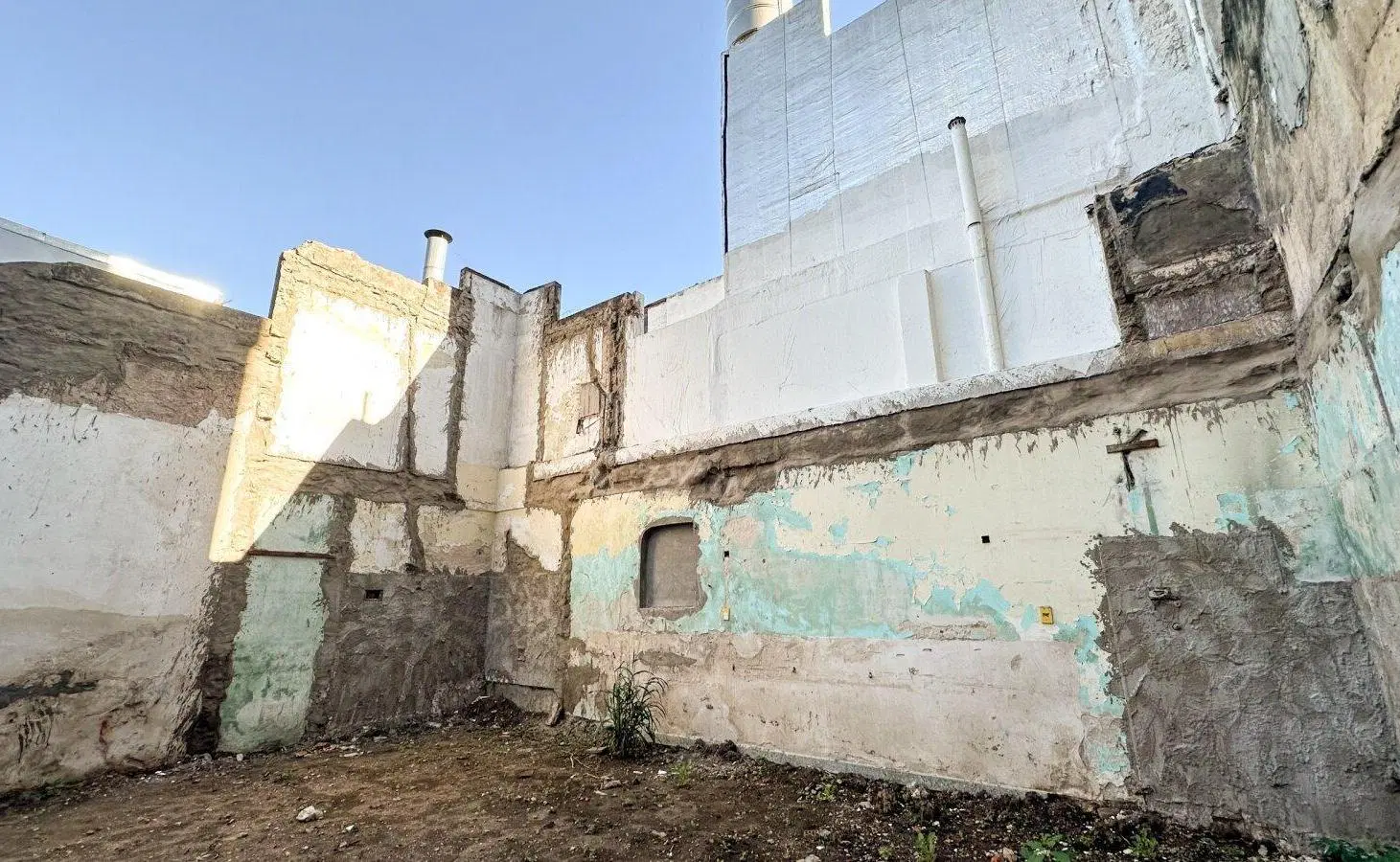 VENTA Lote con plano aprobados y demolido - 1000 m2 vendibles en Villa del Parque 3