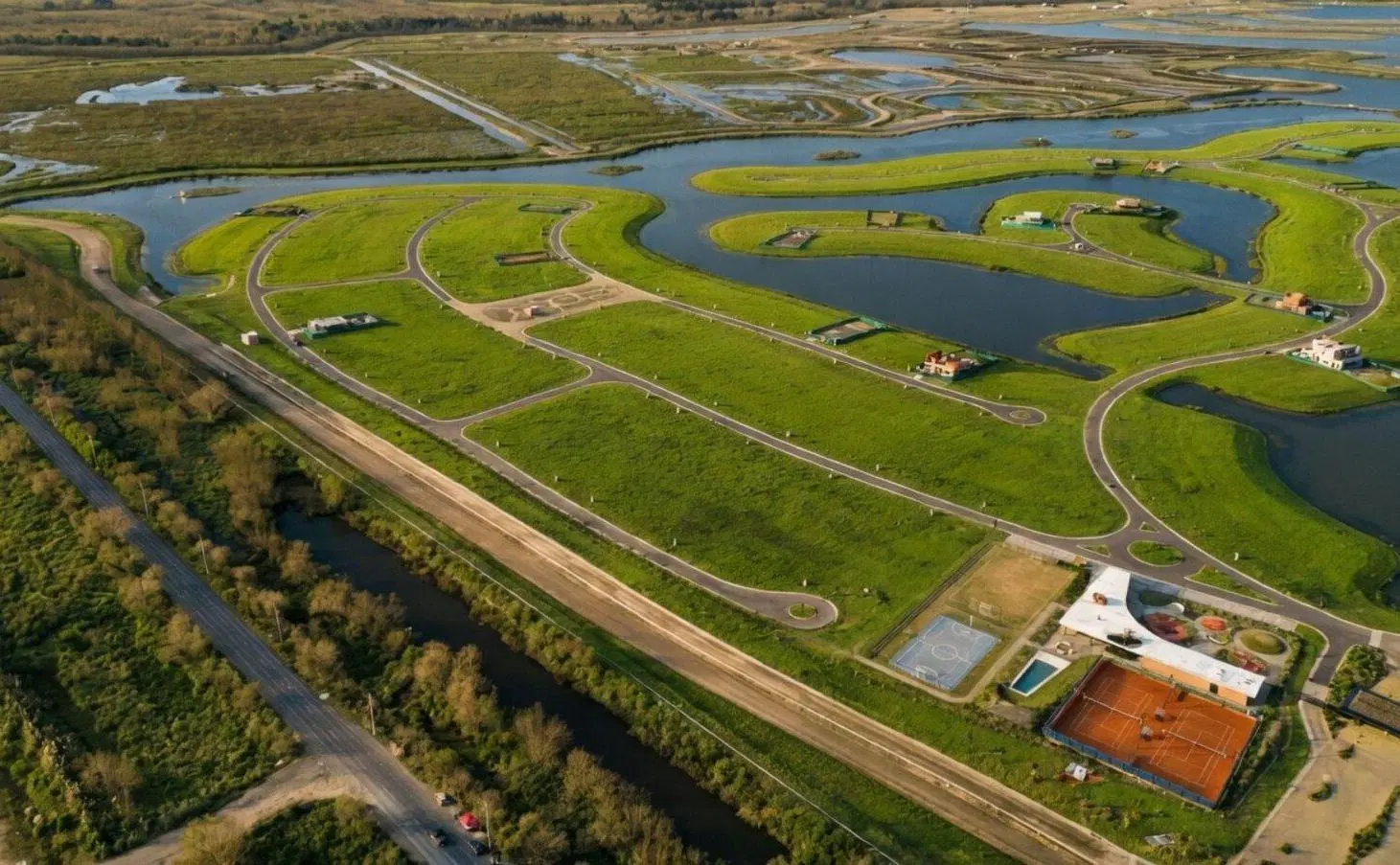 Lote al Agua - AMARRAS PUERTOS - Orientación Norte 3