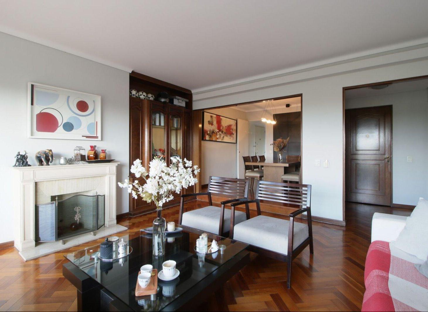 Venta Depto Nuñez 4 amb con dependencia y cochera